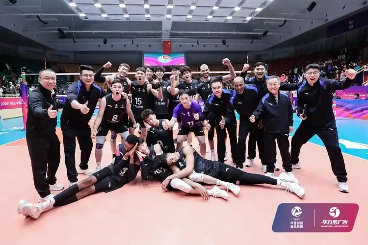 欧冠对决：巴塞罗那 VS 拜仁慕尼黑